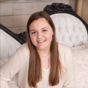 Meet your Posher, Addie